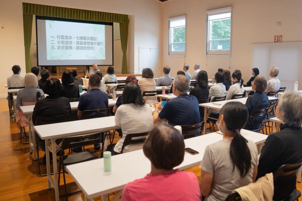 走出山門，佛法在人間；不分宗派，唯看所行